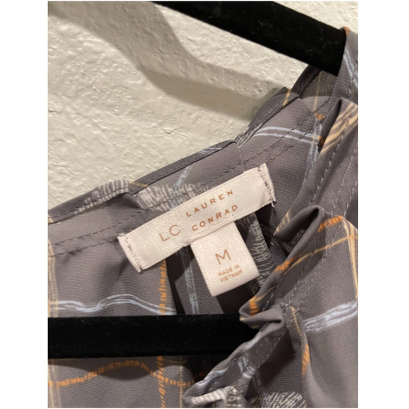 LC LAUREN CONRAD Sleeveless Grey Squares Blouse - Picture 4 of 6